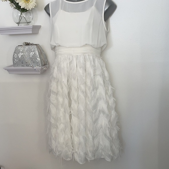 White Sleeveless Formal Prom Dress - Picture 5 of 16